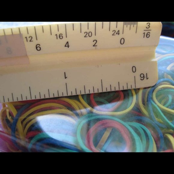 250 Goody April Colored Rubber Band Hair Elastics Ouchless No Metal Small 2009 - Picture 3 of 5